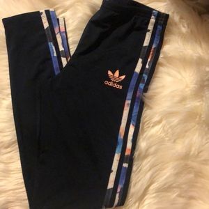 Adidas Navy  crop workout pant size XS